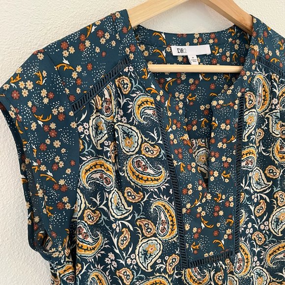 DR2 Women's Paisley Printed Cap Sleeve V-Neck Tunic Blouse Size Medium - Picture 5 of 8